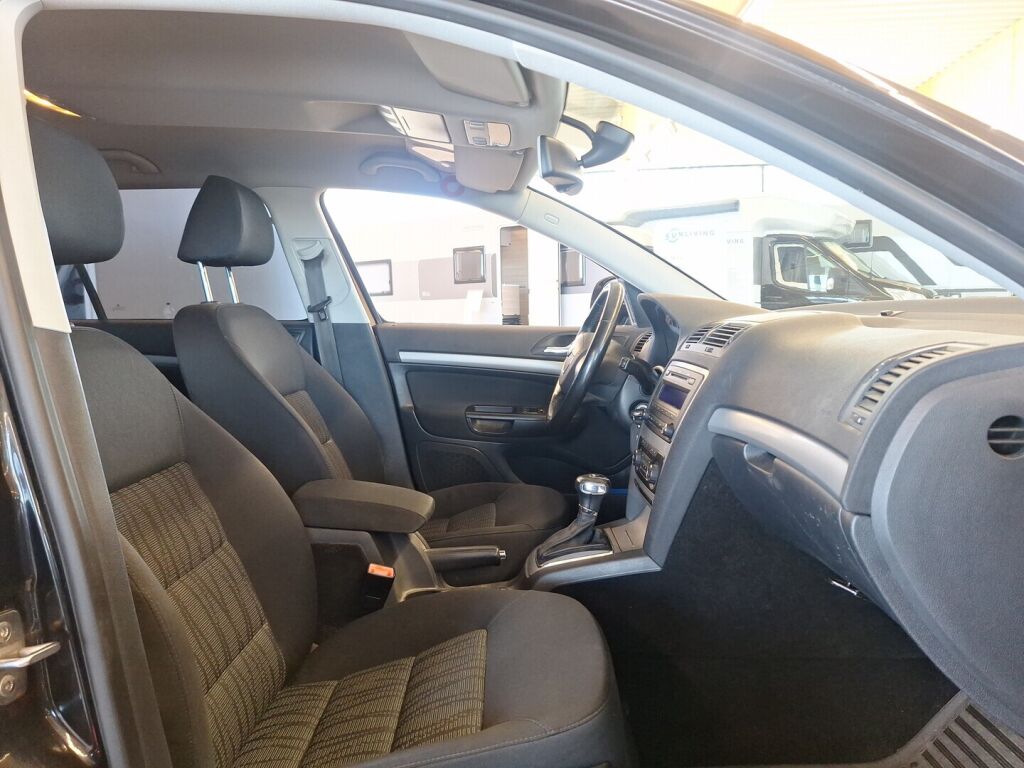 Skoda Octavia 2010 Musta