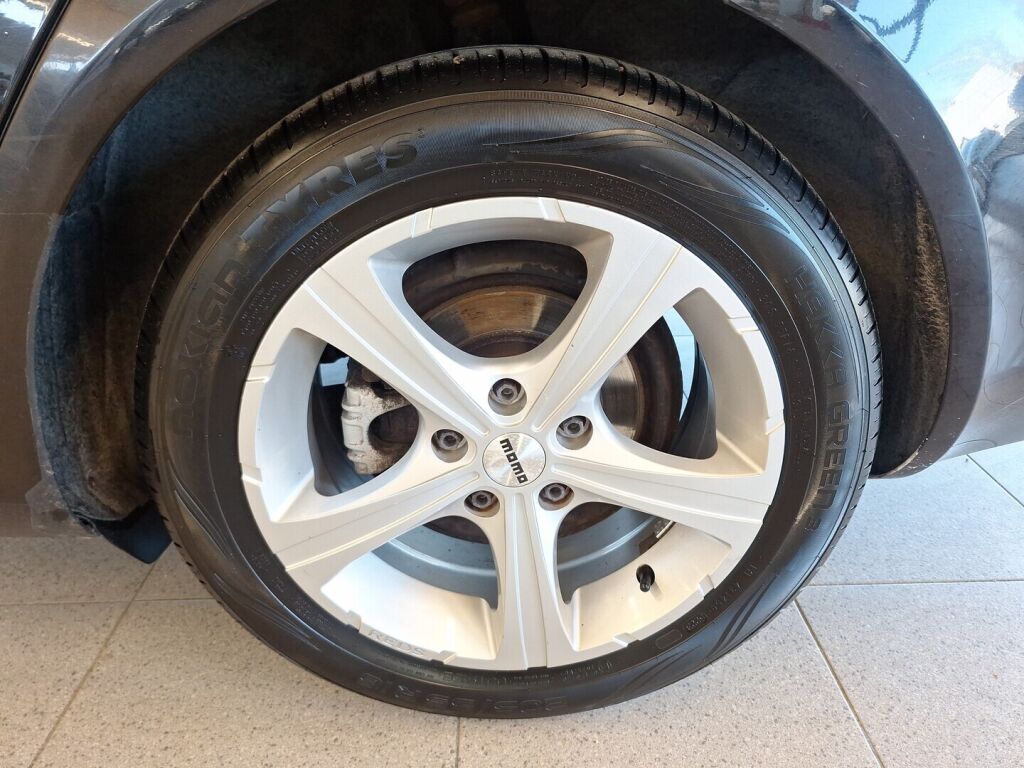 Skoda Octavia 2010 Musta