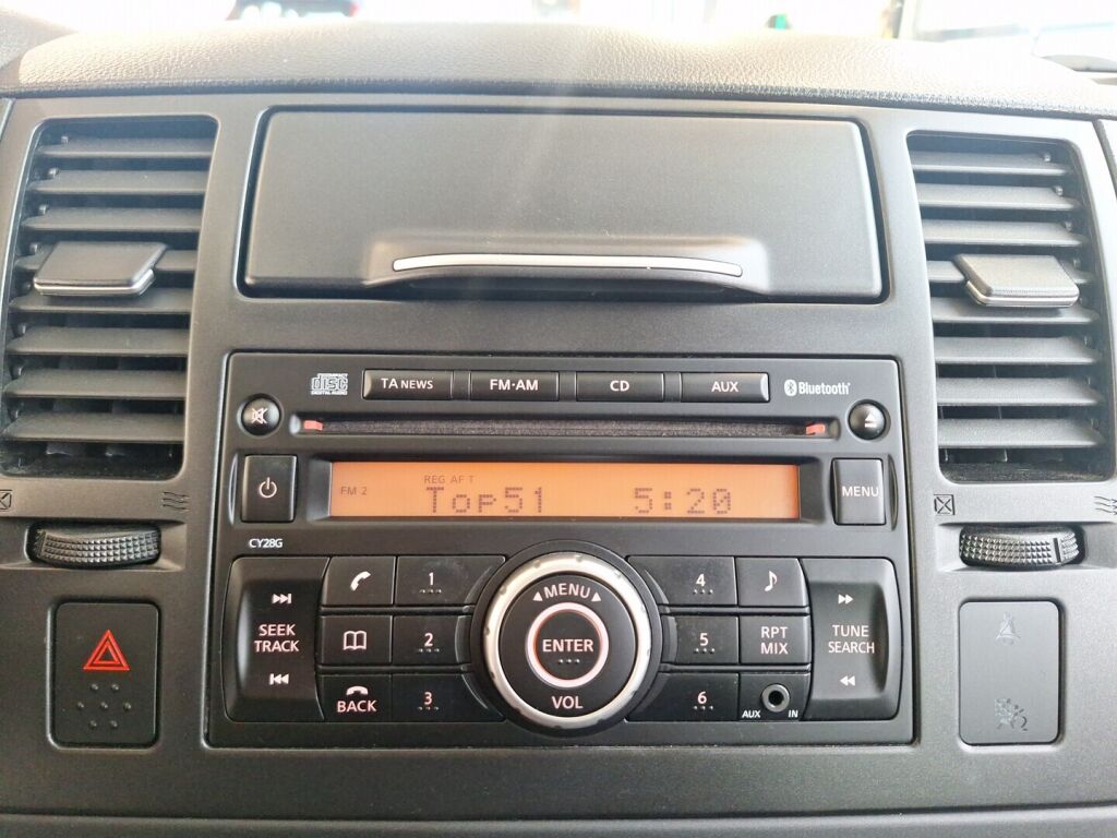 Nissan Tiida 2010 Harmaa