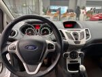 Ford Fiesta 2010 Valkoinen