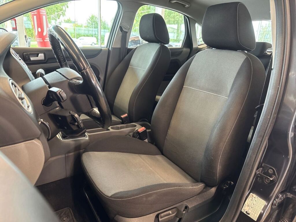 Ford Focus 2010 Harmaa