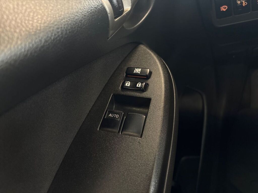 Toyota Corolla 2010 Hopea