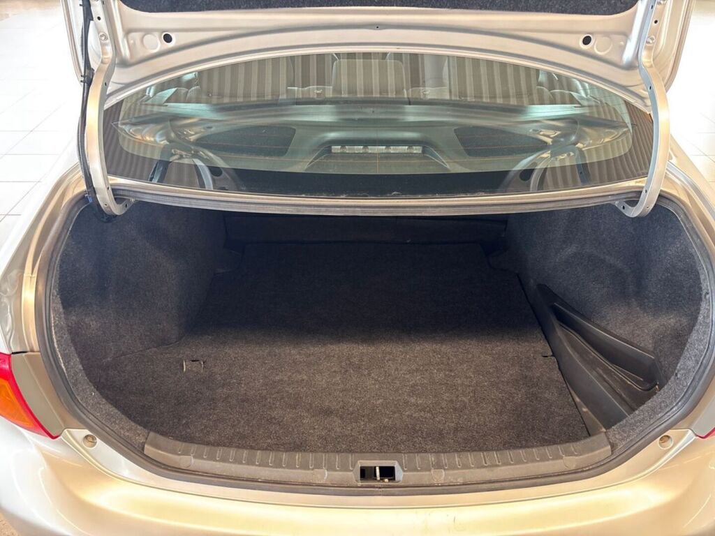 Toyota Corolla 2010 Hopea