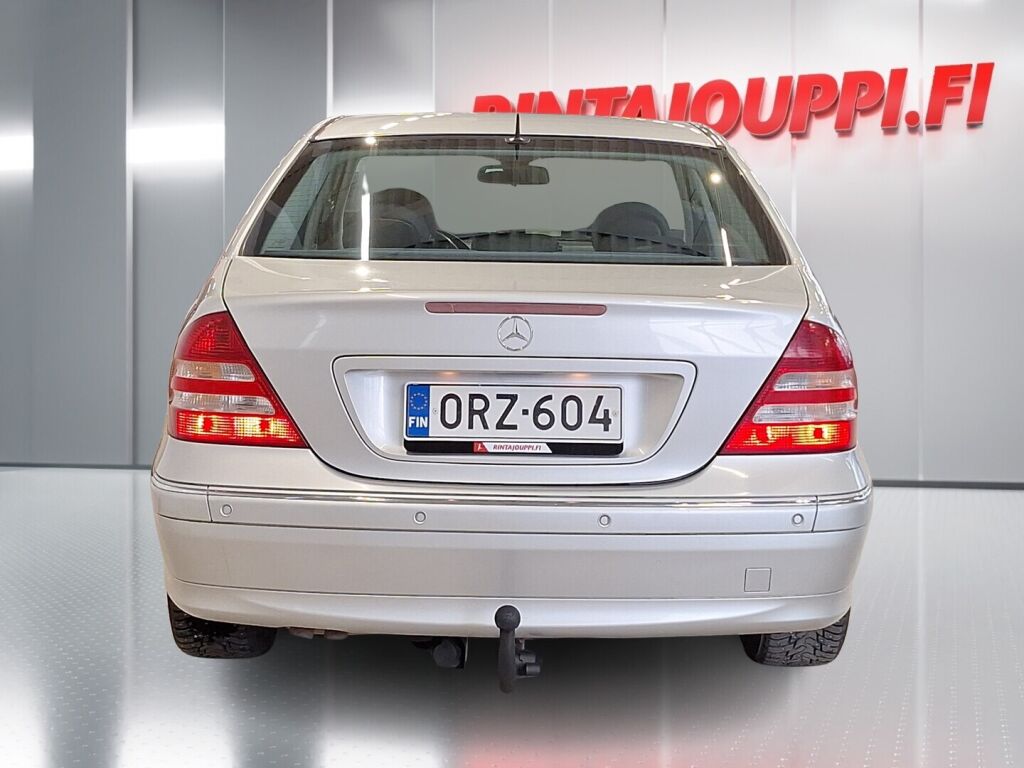 Mercedes-Benz C 2005 Harmaa