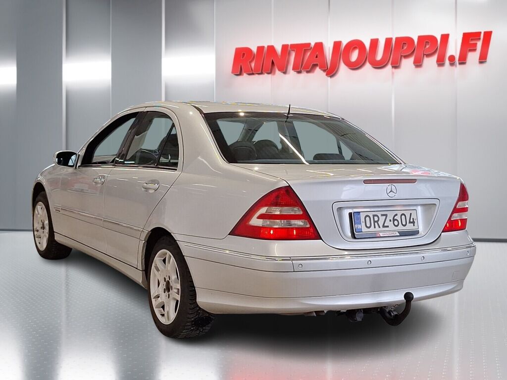 Mercedes-Benz C 2005 Harmaa