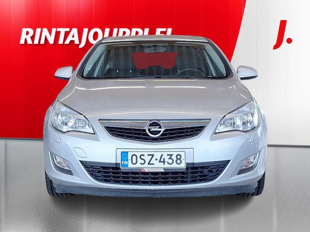 Opel Astra 2010 Hopea