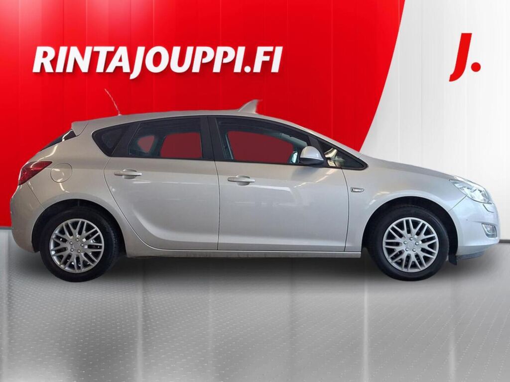 Opel Astra 2010 Hopea
