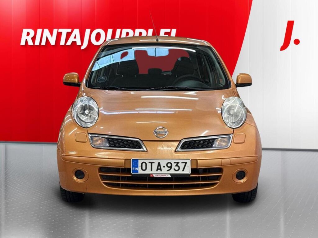 Nissan Micra 2010 Oranssi