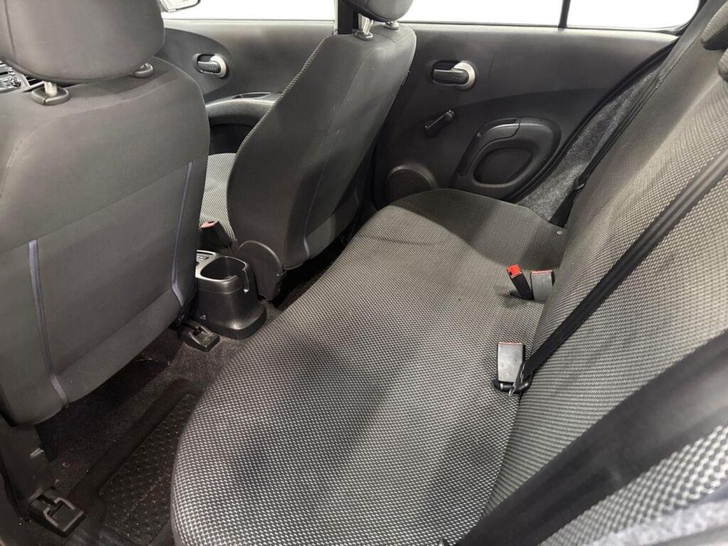 Nissan Micra 2010 Oranssi