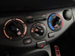 Nissan Micra 2010 Oranssi