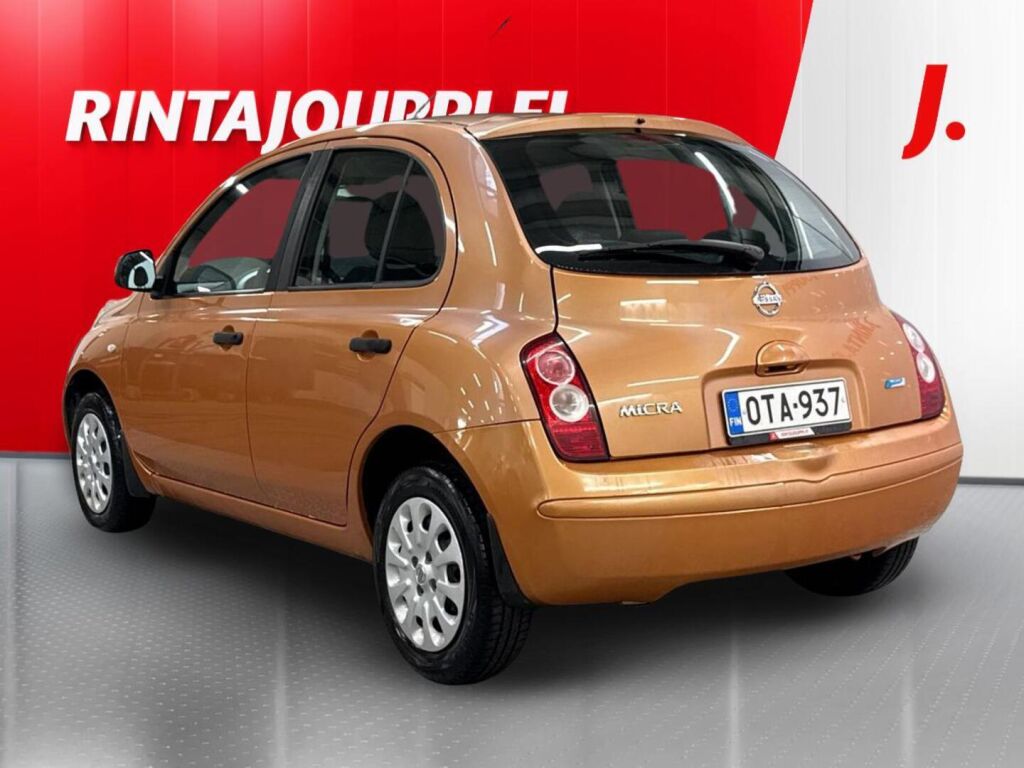 Nissan Micra 2010 Oranssi