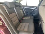 Skoda Octavia 2010 Punainen