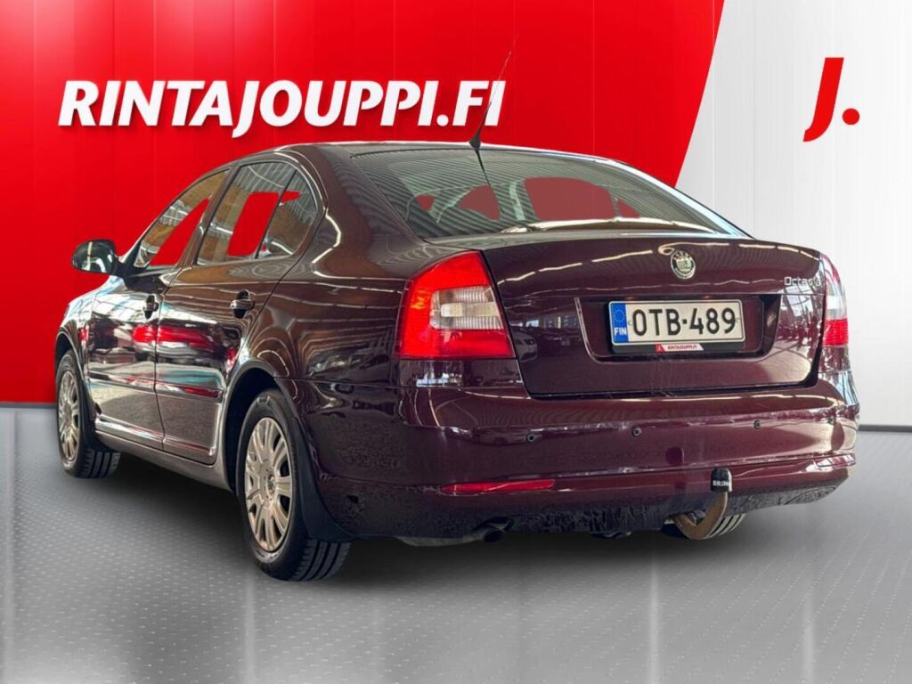 Skoda Octavia 2010, photo 3/20
