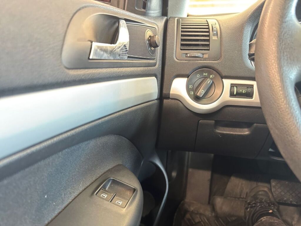 Skoda Octavia 2010 Punainen