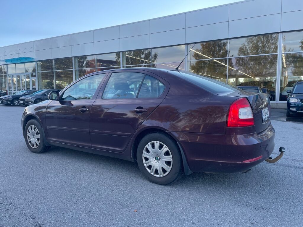 Skoda Octavia 2010 Punainen