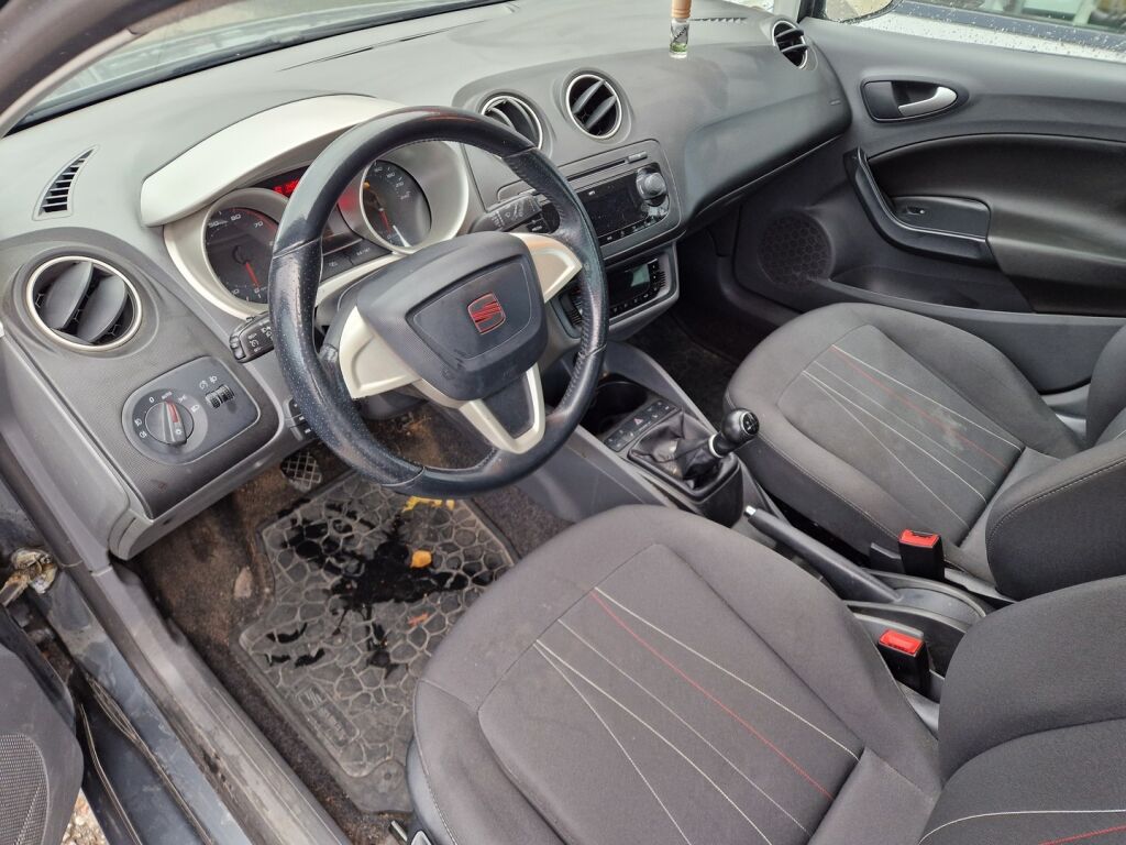 Seat Ibiza 1,2 TSI Copa Plus 2012, bild 6/11