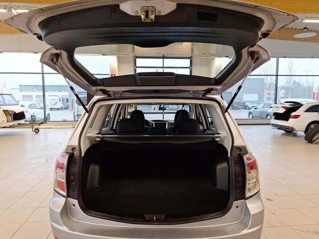 Subaru Forester 2012 Hopea