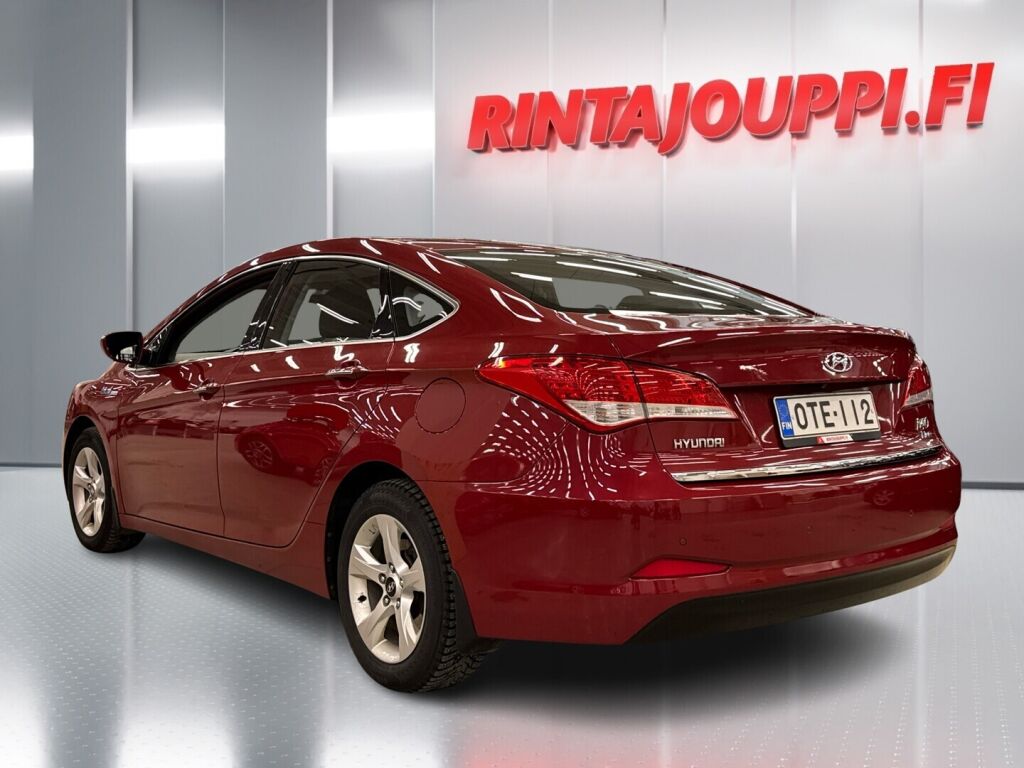 Hyundai i40 2012 Punainen