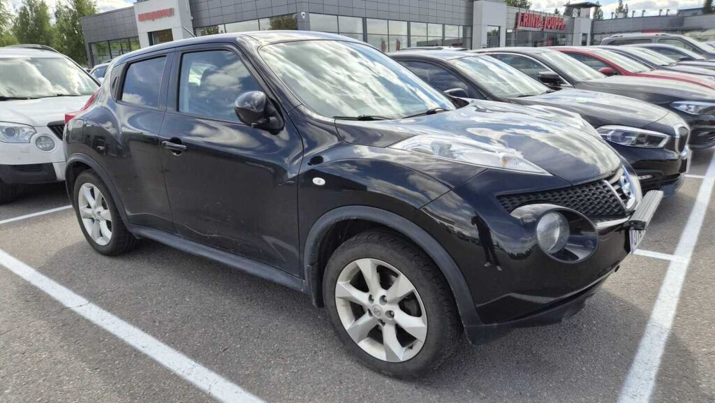 Nissan Juke 2012 Musta