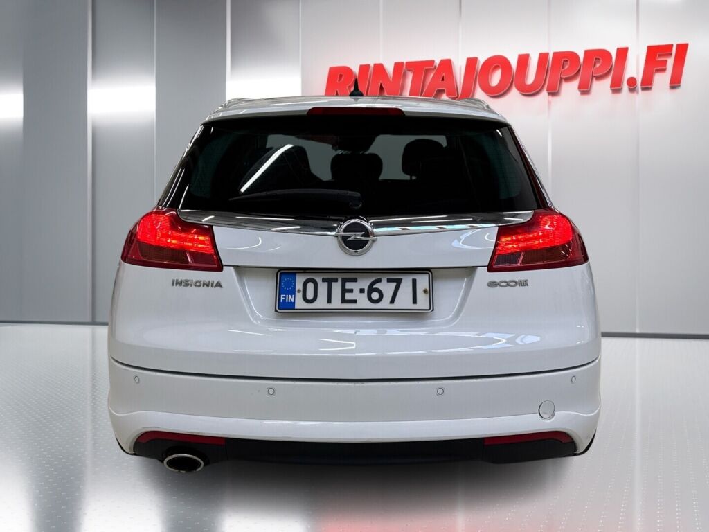 Opel Insignia 2012 Valkoinen
