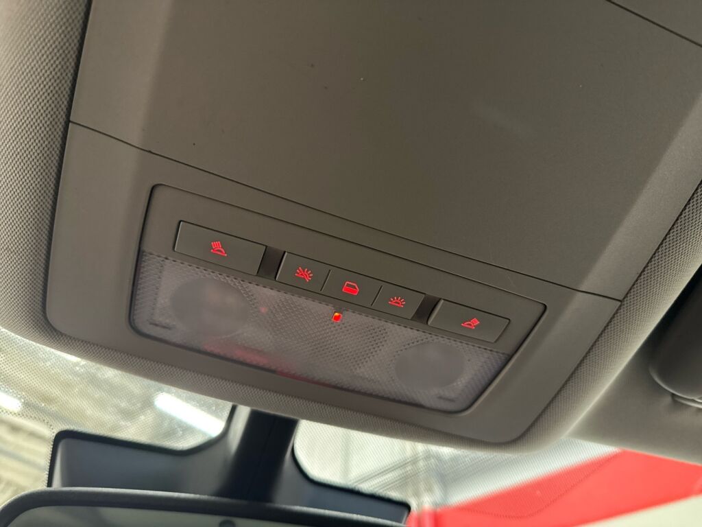 Opel Insignia 2012 Valkoinen