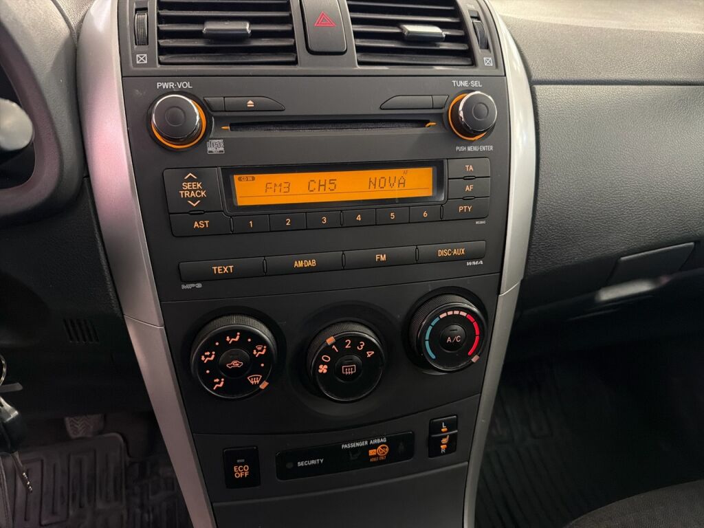 Toyota Corolla 2012 Hopea