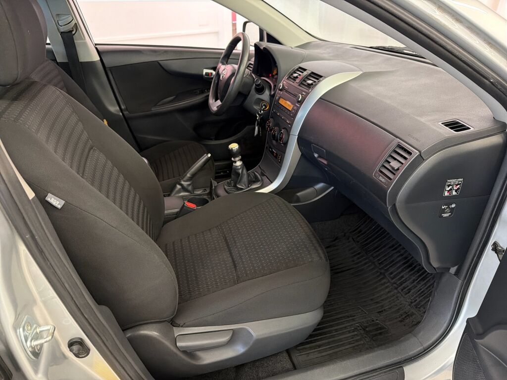 Toyota Corolla 2012 Hopea