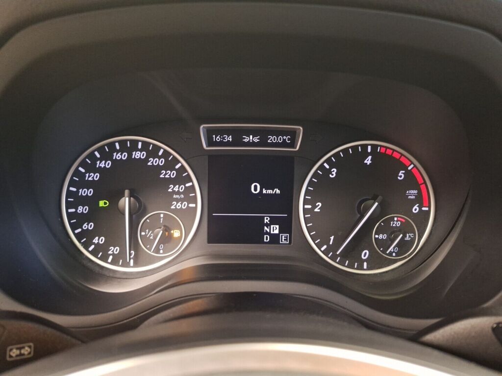 Mercedes-Benz B 2012 Valkoinen