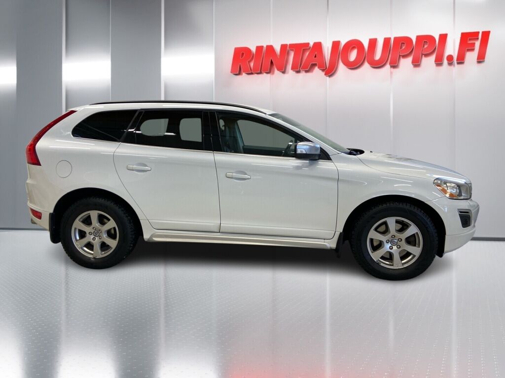 Volvo XC60 2012 Valkoinen