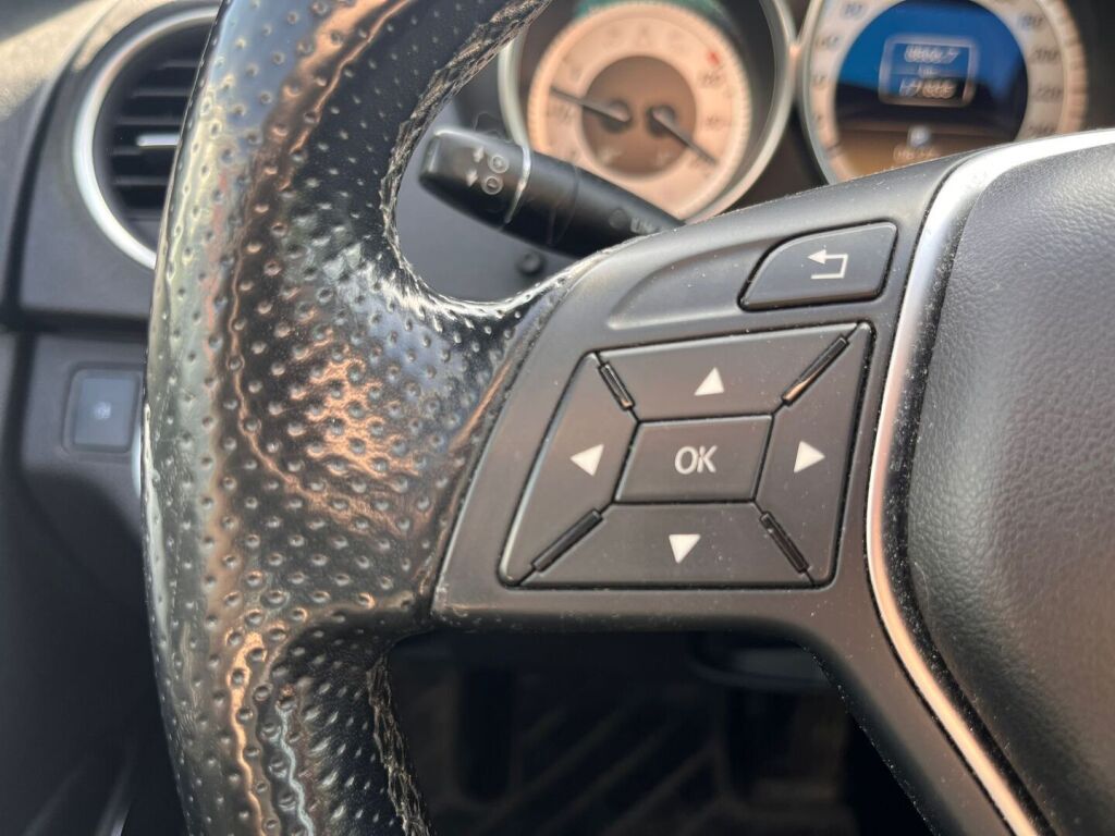 Mercedes-Benz C 2011 Harmaa