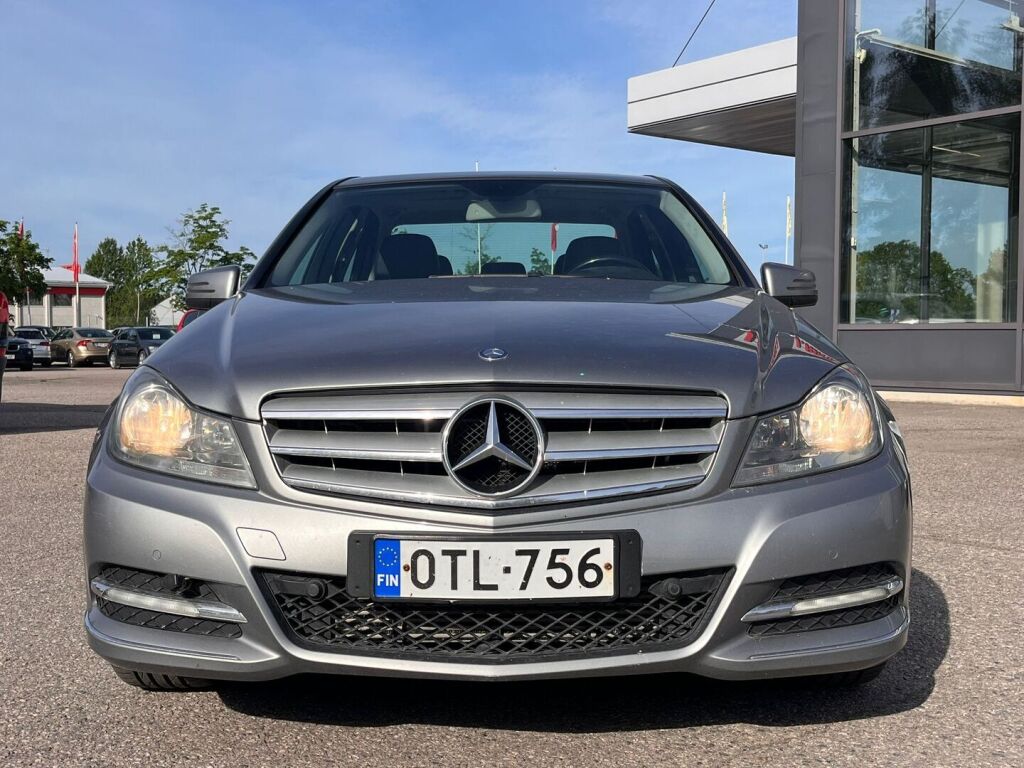 Mercedes-Benz C 2011 Harmaa