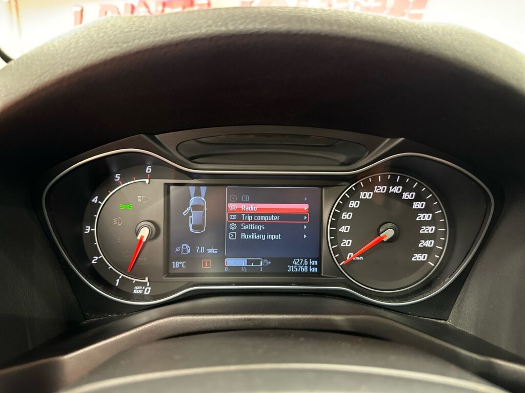 Ford Mondeo 2012 Valkoinen