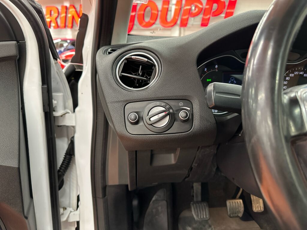 Ford Mondeo 2012 Valkoinen