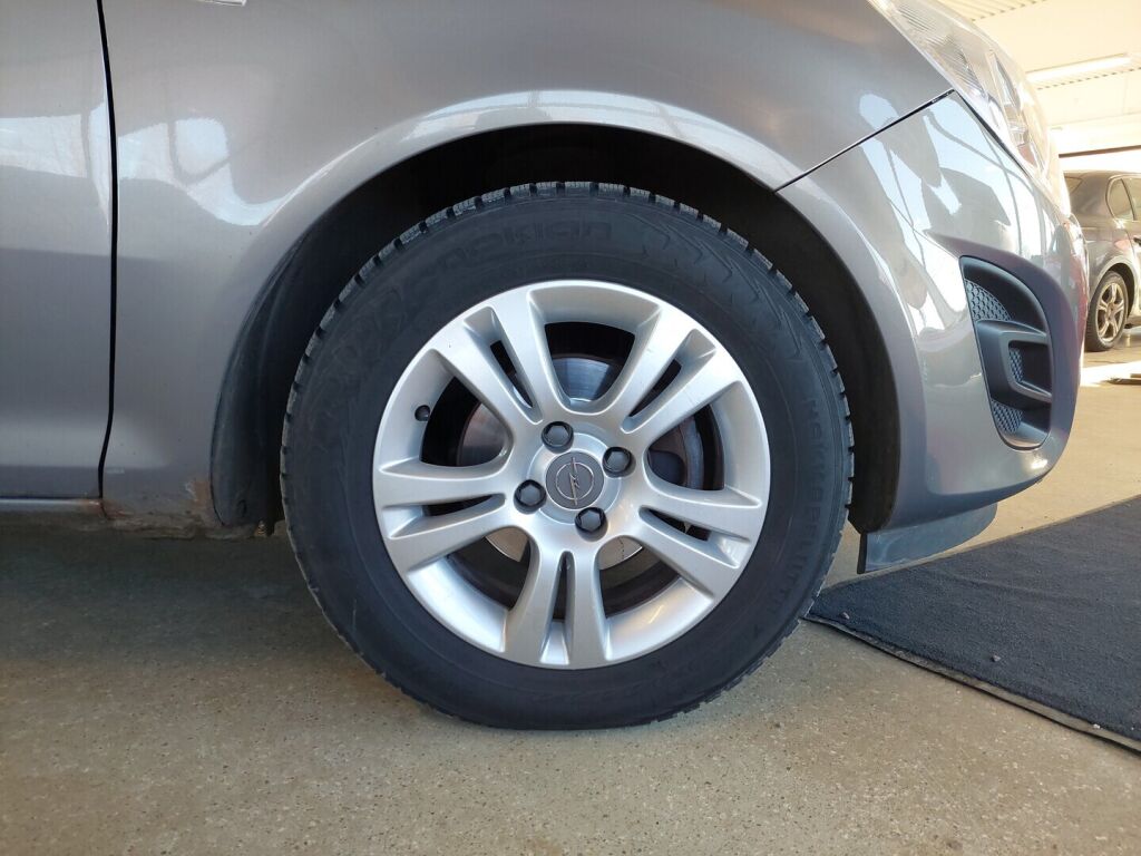 Opel Corsa 2012 Ruskea (beige)