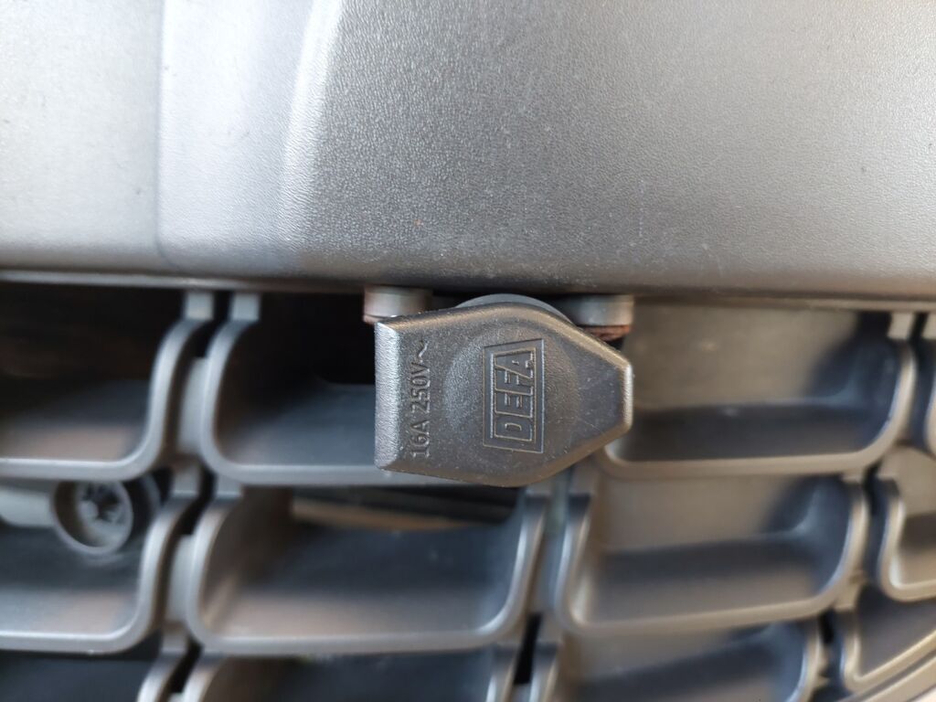 Opel Corsa 2012 Ruskea (beige)