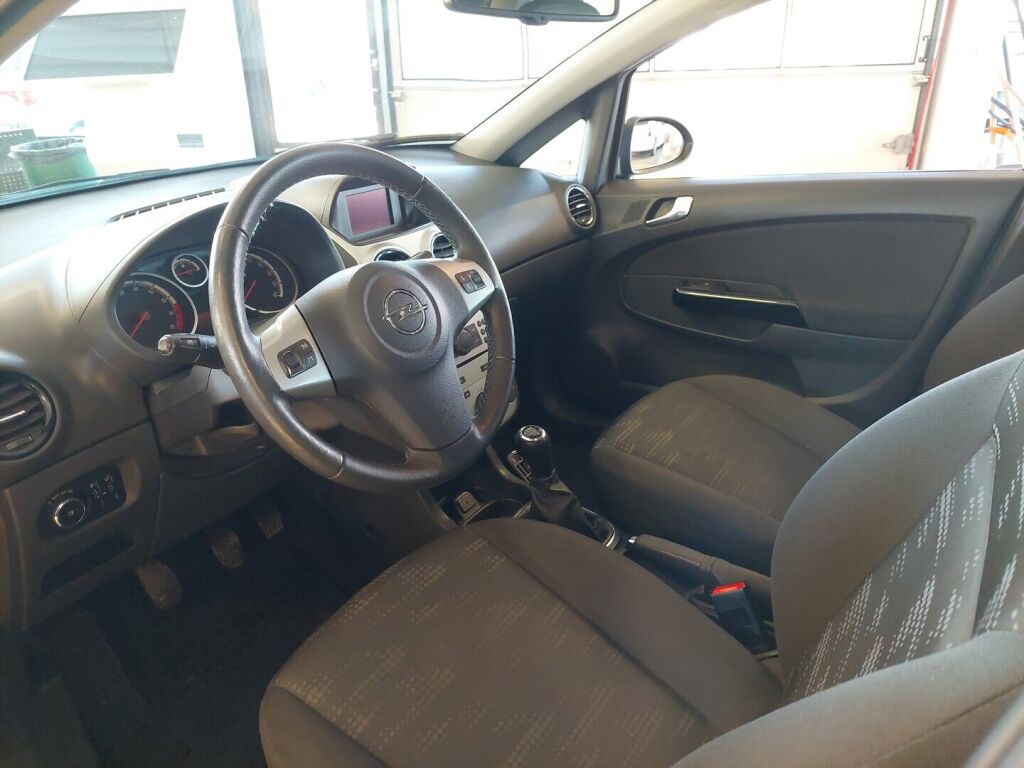 Opel Corsa 2012 Ruskea (beige)