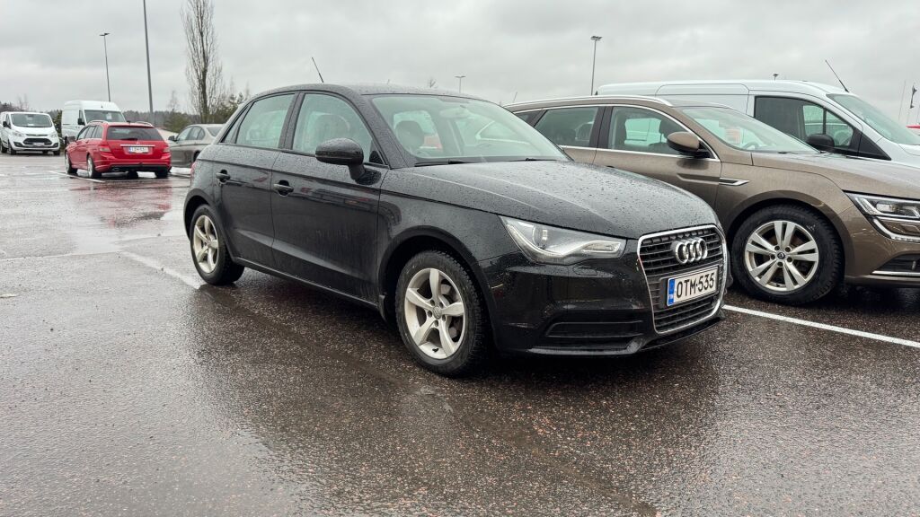 Audi A1 2012 Musta