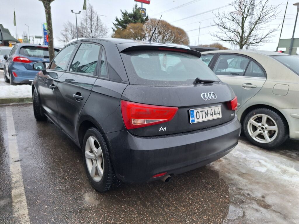 Audi A1 2012 Musta