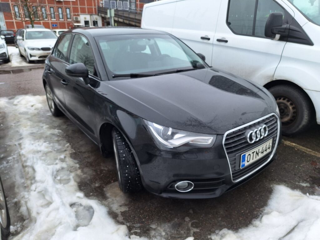 Audi A1 2012 Musta