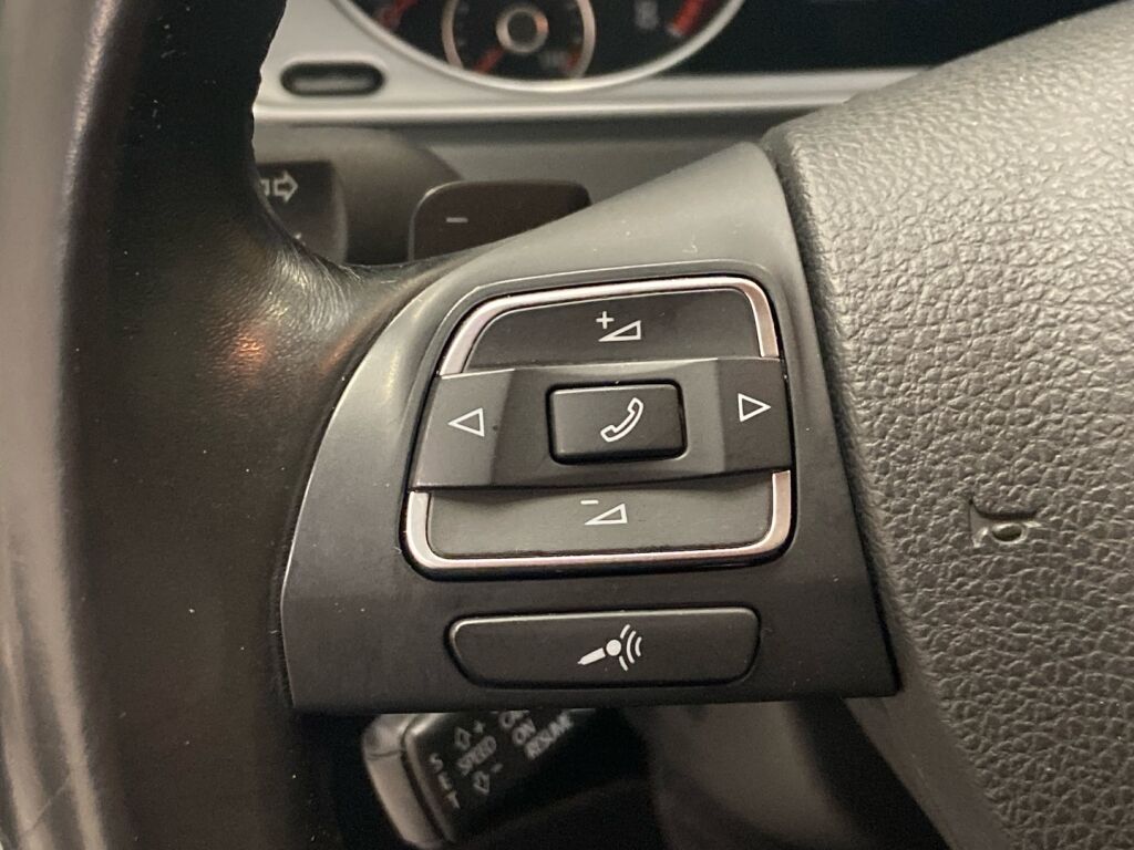 Volkswagen CC 2012 Harmaa