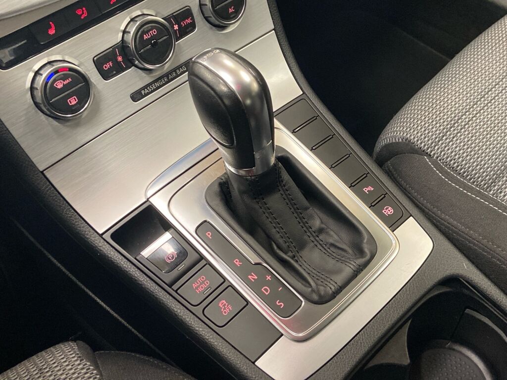 Volkswagen CC 2012 Harmaa