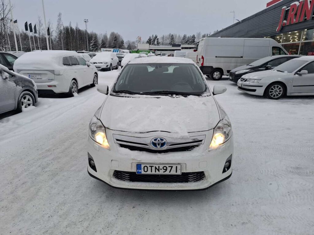Toyota Auris 2012 Valkoinen