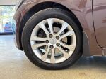 Kia Ceed 2012 Ruskea (beige)