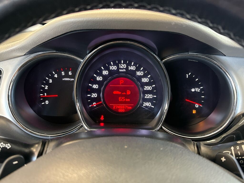 Kia Ceed 2012 Ruskea (beige)