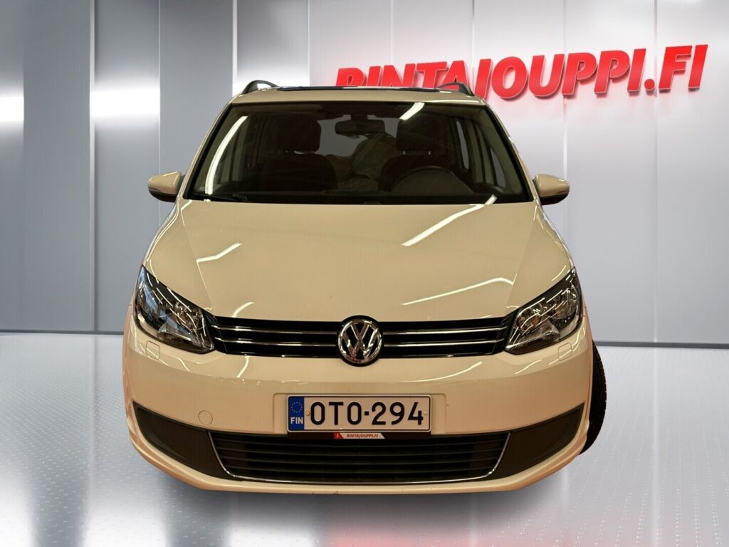 Volkswagen Touran 2012 Valkoinen