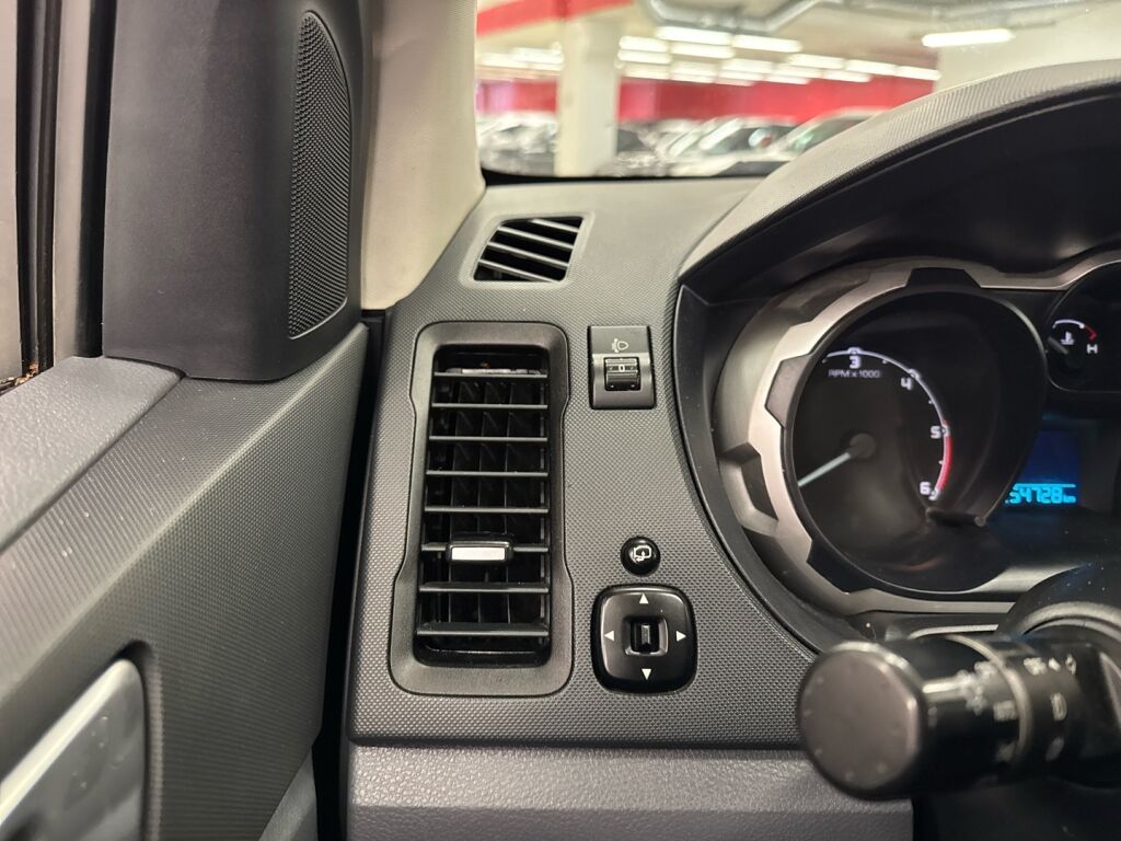 Ford Ranger 2012 Musta