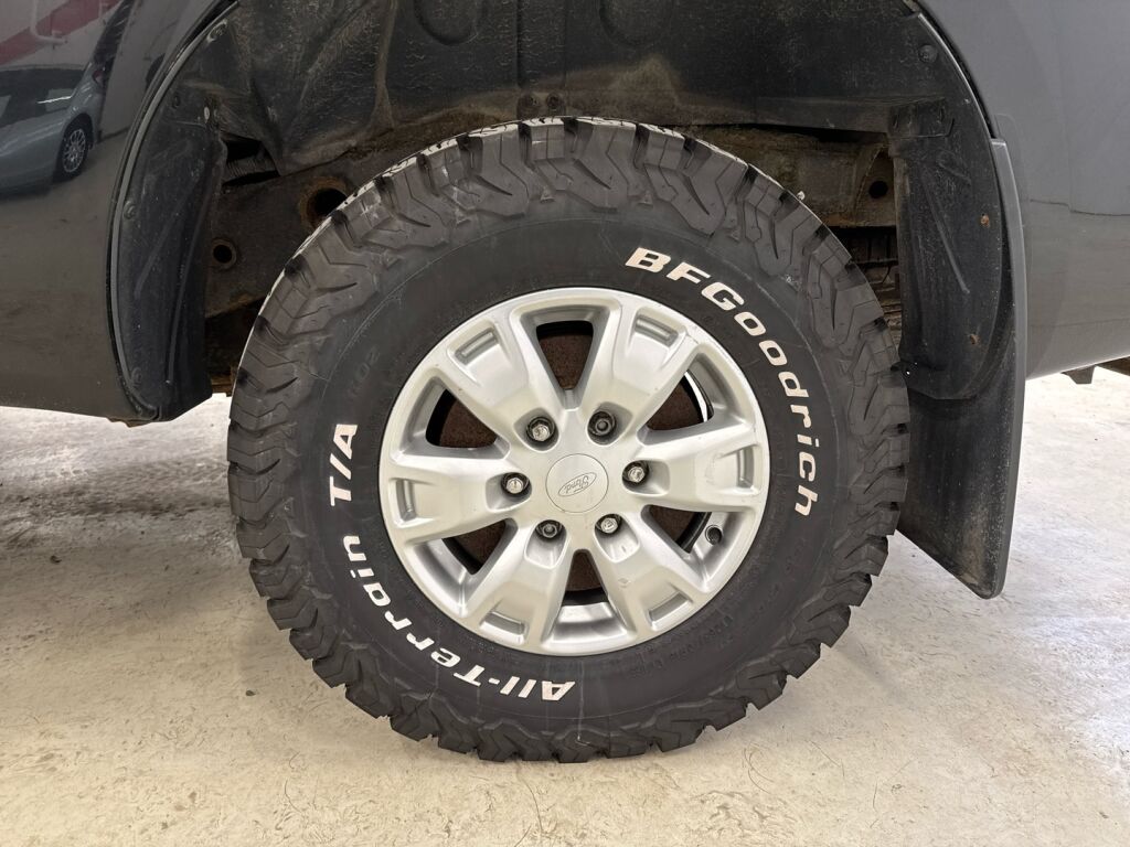 Ford Ranger 2012 Musta