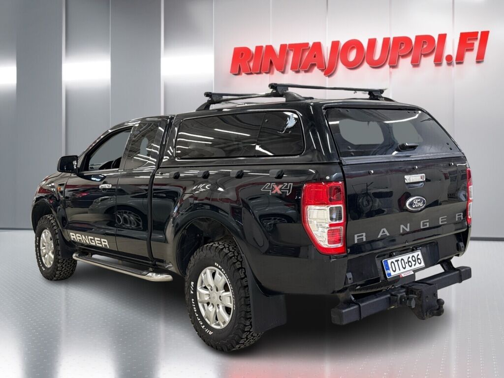 Ford Ranger 2012 Musta