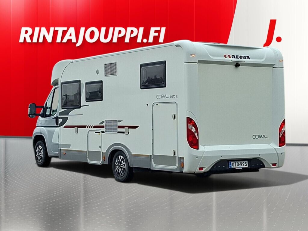 Adria CORAL PLUS 670 SL 2013 Valkoinen