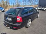 Skoda Octavia 2012 Musta